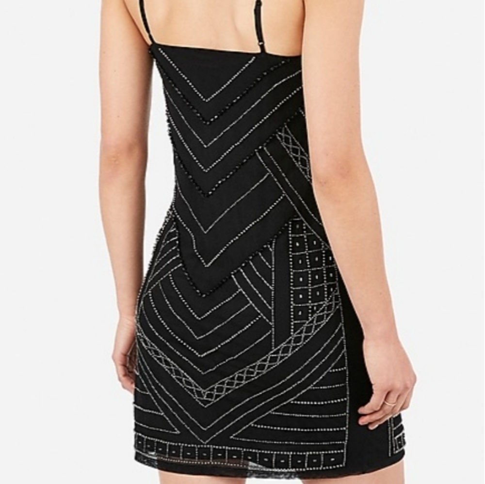 LBD - Picture 3 of 7